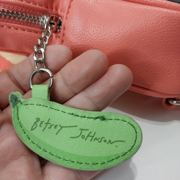 Betsey Johnson XOPICKLE Crossbody Bag, Size OS - Picture 5 of 7